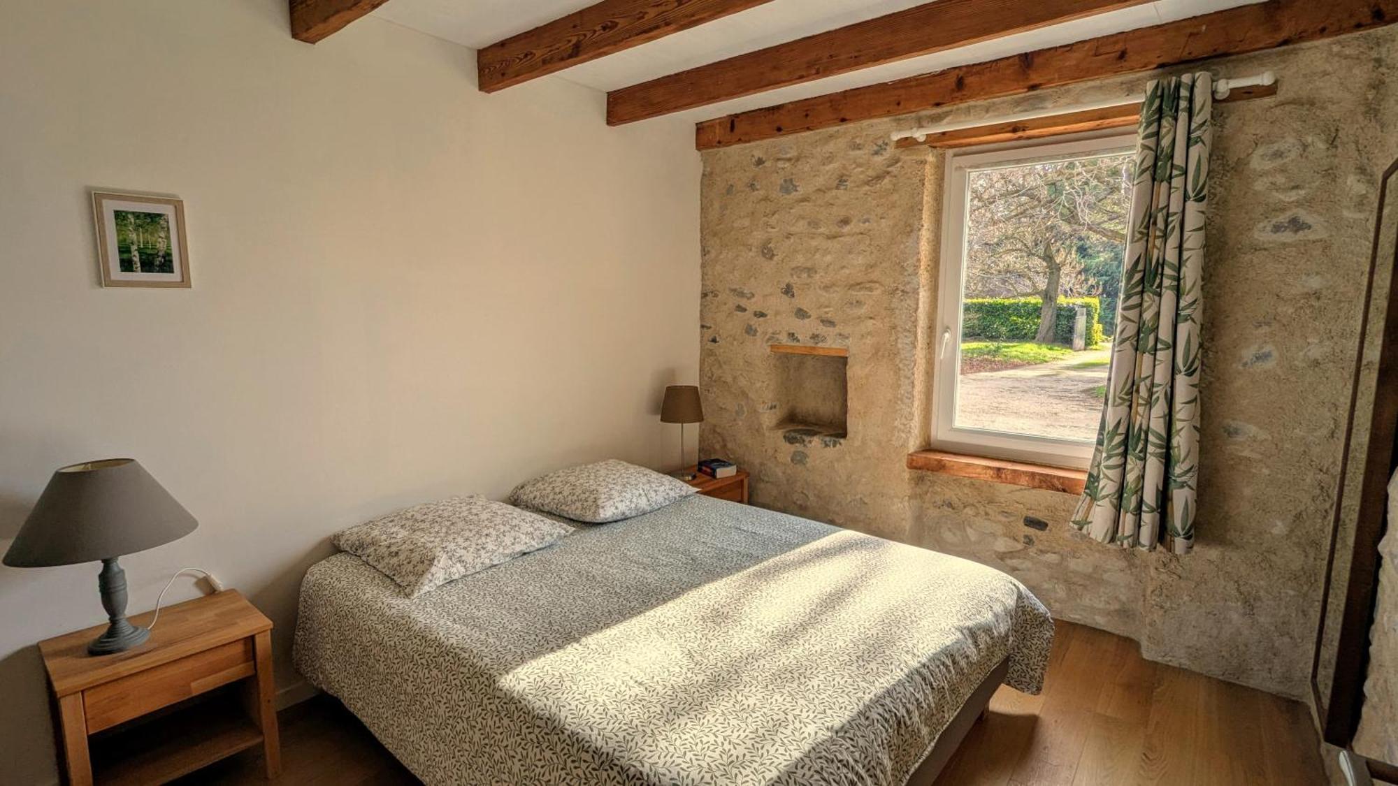 Rez-De-Jardin Independant Dans Ferme Maraichere Bio Avec Grand Jardin Privatif Clos Et Arbore Crest Dış mekan fotoğraf